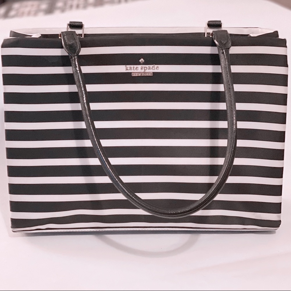 KATE  SPADE ♠️ shoulder bag 👜
